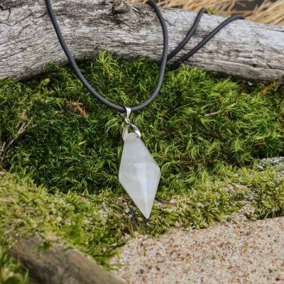 Kalnų Krištolo Piramidės Pakabukas